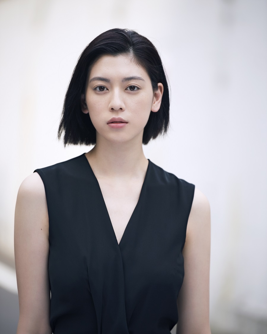 三吉彩花さんの経歴・プロフィール